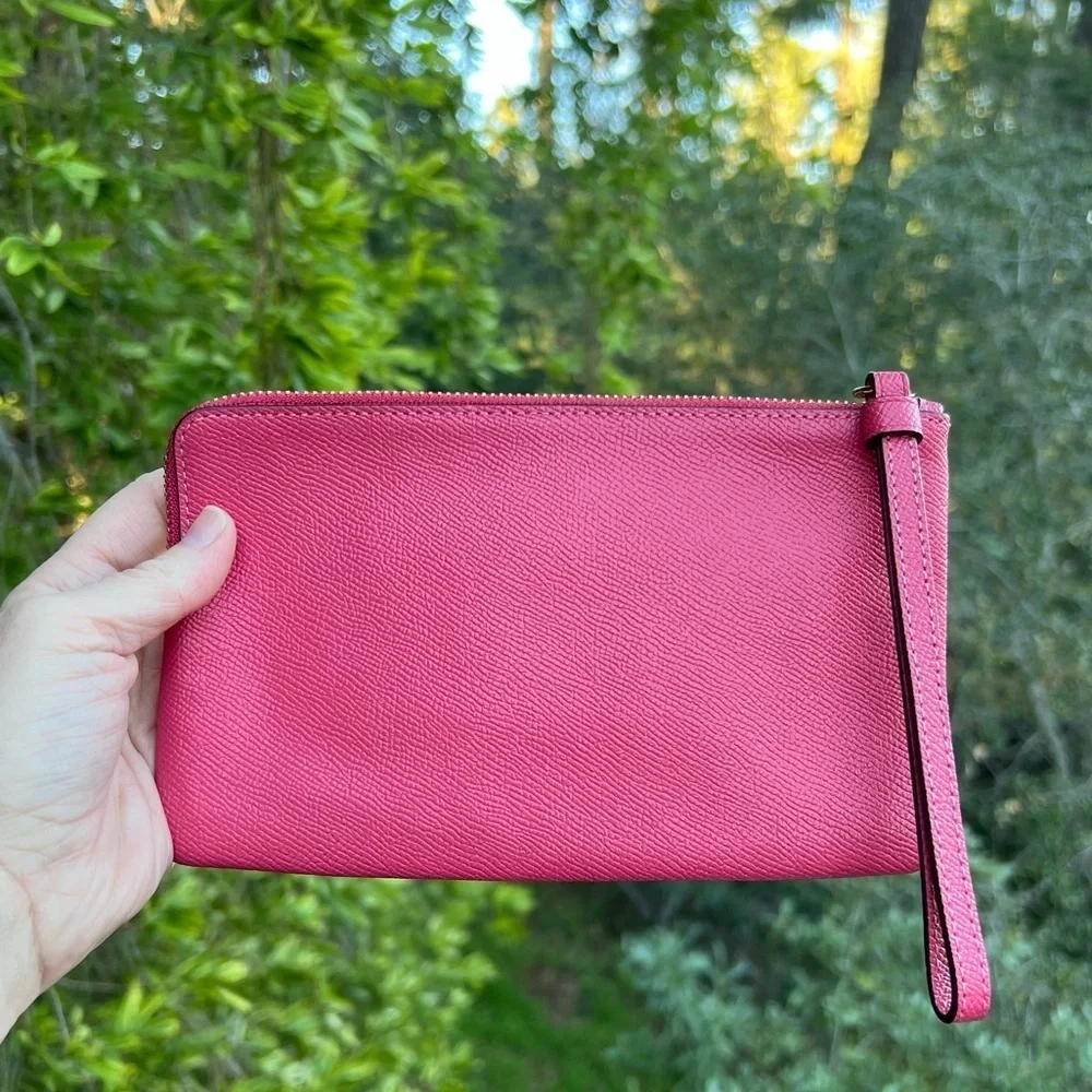 COACH Large Corner Zip Phone Wristlet Wallet Pink Leather w Gold Hardware NWOT